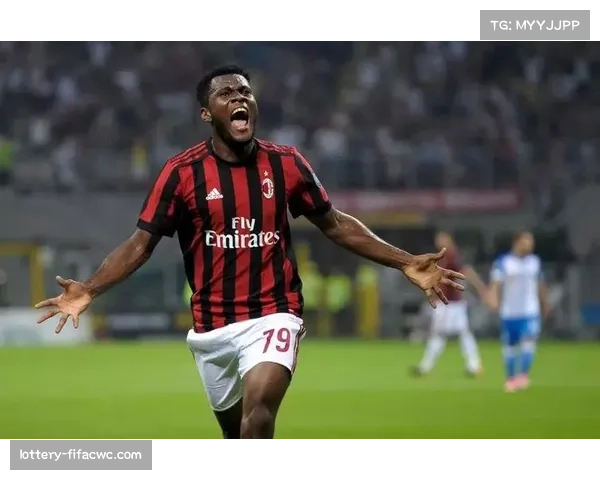 老将凯西中场拦截能力突出 吉达国民攻防转换关键环节